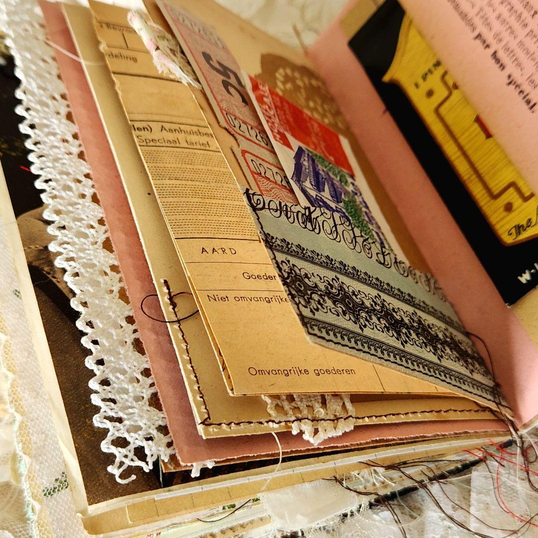 フランスの古い小さなガイドブックをリメイクしたjunkjournal