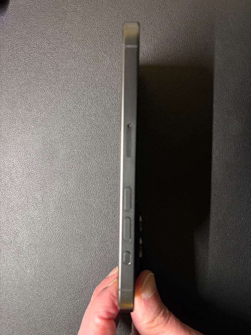 Apple iPhone 15 Pro ブラック 本体（ケース、ガラスフィルム）
