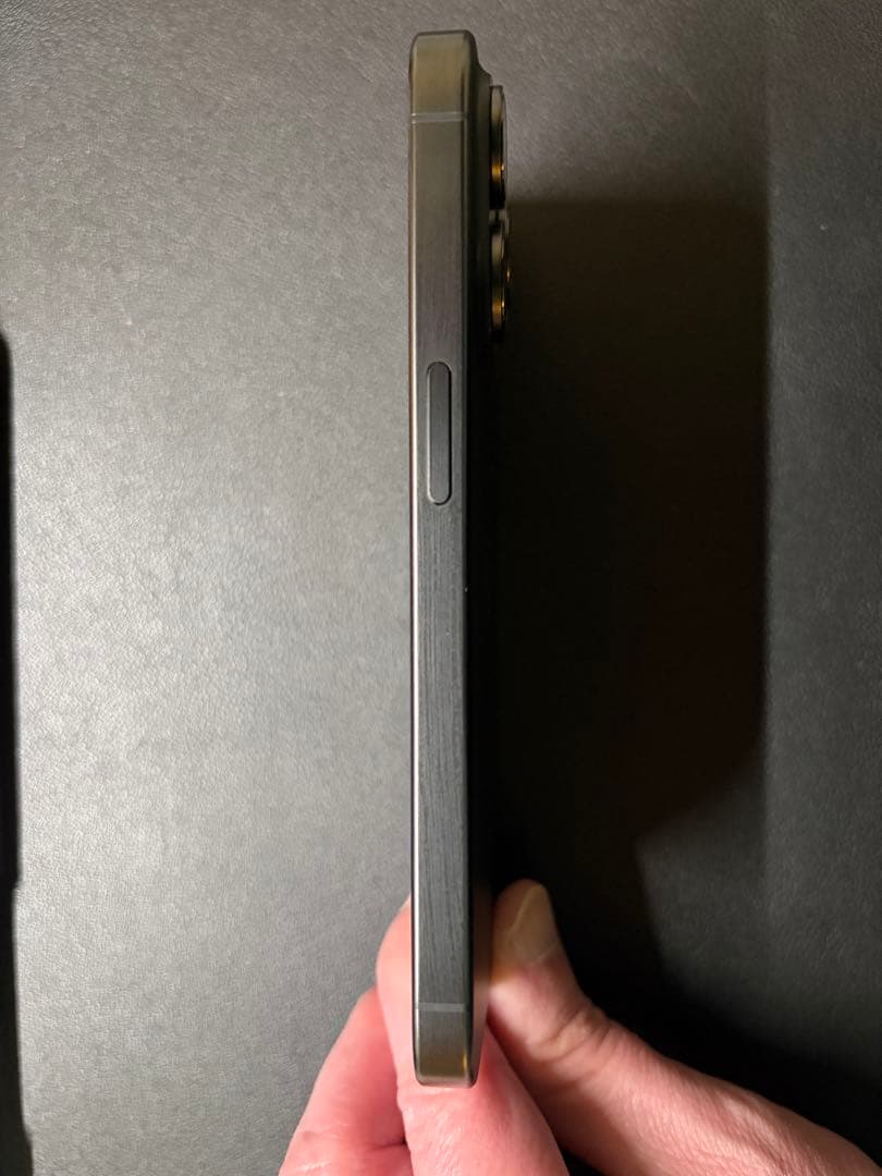 Apple iPhone 15 Pro ブラック 本体（ケース、ガラスフィルム）