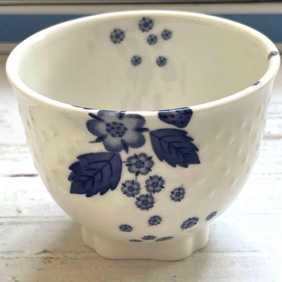 ウェッジウッドストロベリーブルームインディゴ カップ＆小皿ペア＆菱形皿2枚セット