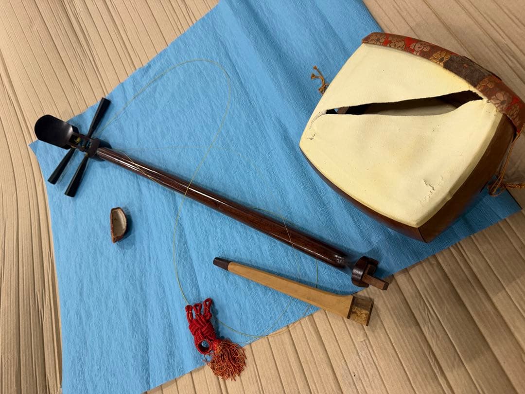 【三味線 本体 細棹 三つ折り 花林 】