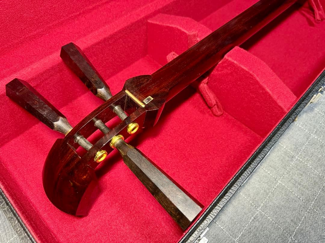 【美品】津軽三味線 特上 硬質 紅木棹 K22 GP 刻印 黒檀糸巻