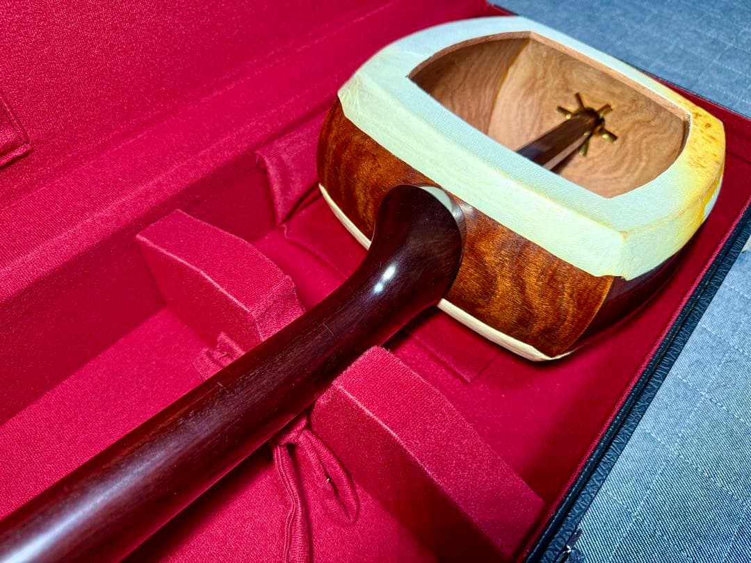 【美品】津軽三味線 特上 硬質 紅木棹 K22 GP 刻印 黒檀糸巻
