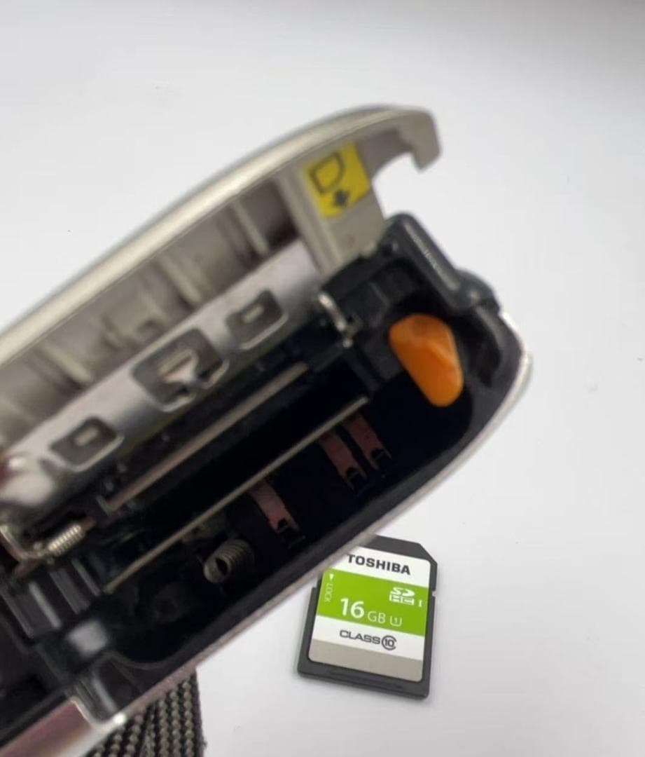 Nikon Coolpix A100 デジタルカメラ