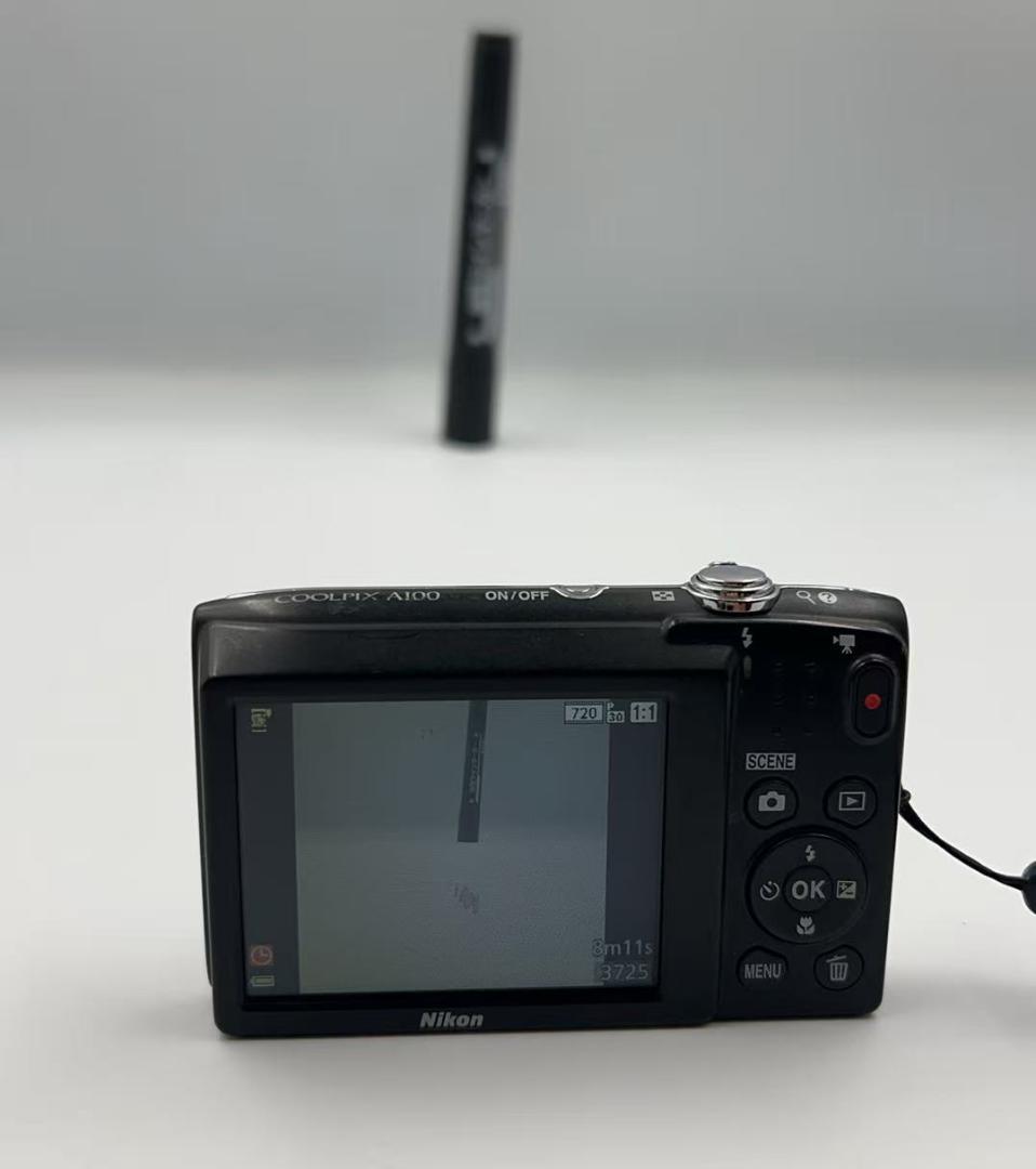 Nikon Coolpix A100 デジタルカメラ