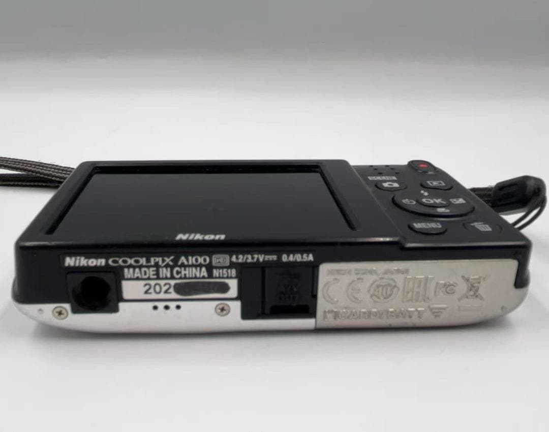 Nikon Coolpix A100 デジタルカメラ