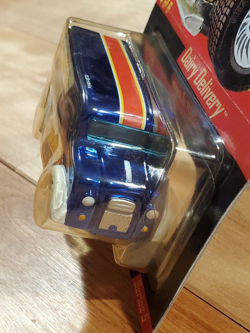 ホットウィール Dairy Delivery Real Riders