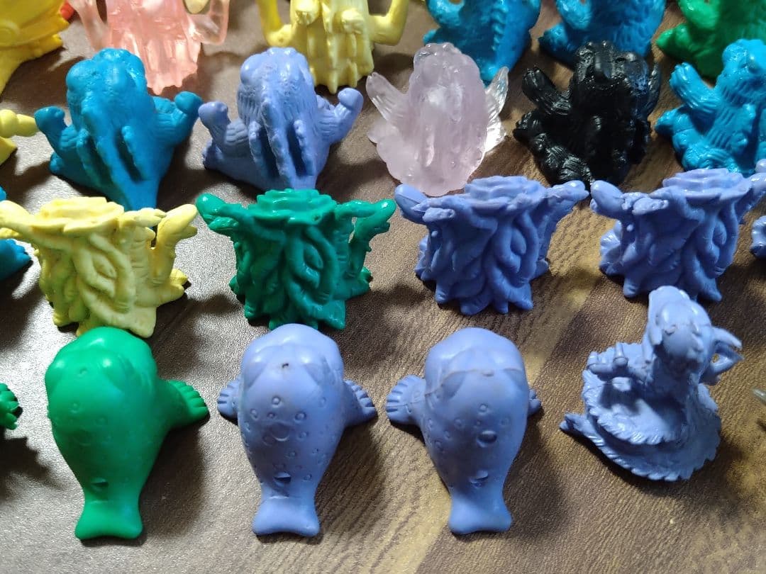 【当時物】ガシャポン ゴジラ怪獣軍団 63体セット