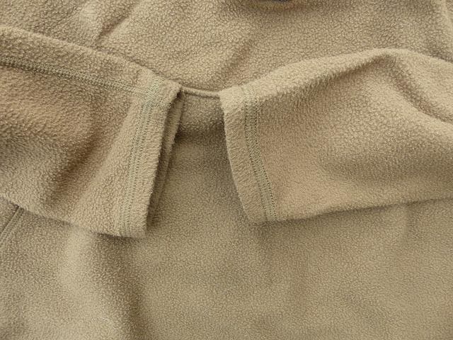 米軍実物 USMC　ポーラテック フリース プルオーバー シャツ　M 61