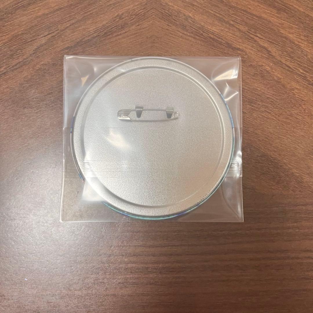 呪術廻戦　五条　缶バッジ