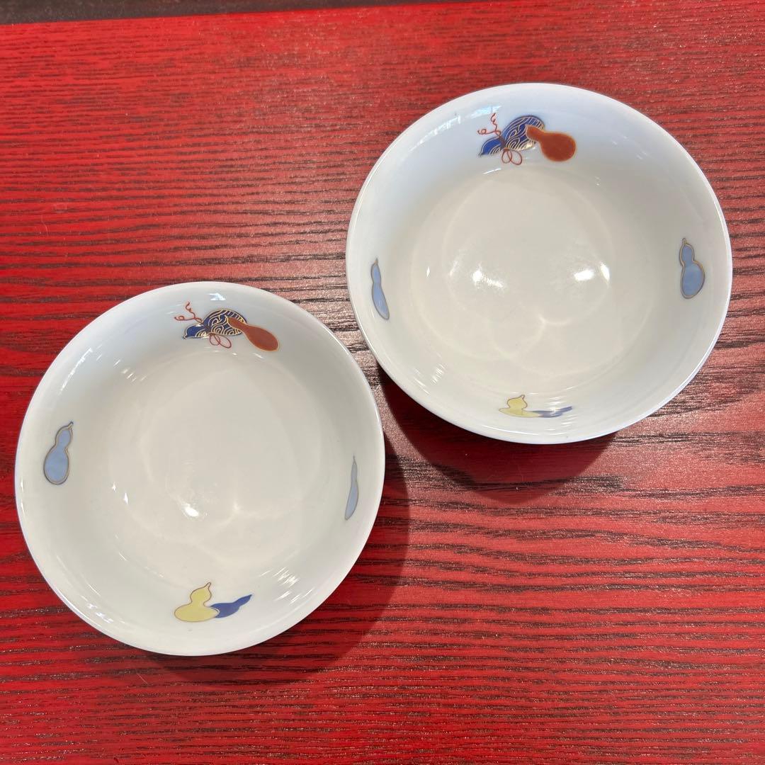 深川製磁　百年庵　金彩赤絵瓢箪模様の夫婦飯碗 2個セット