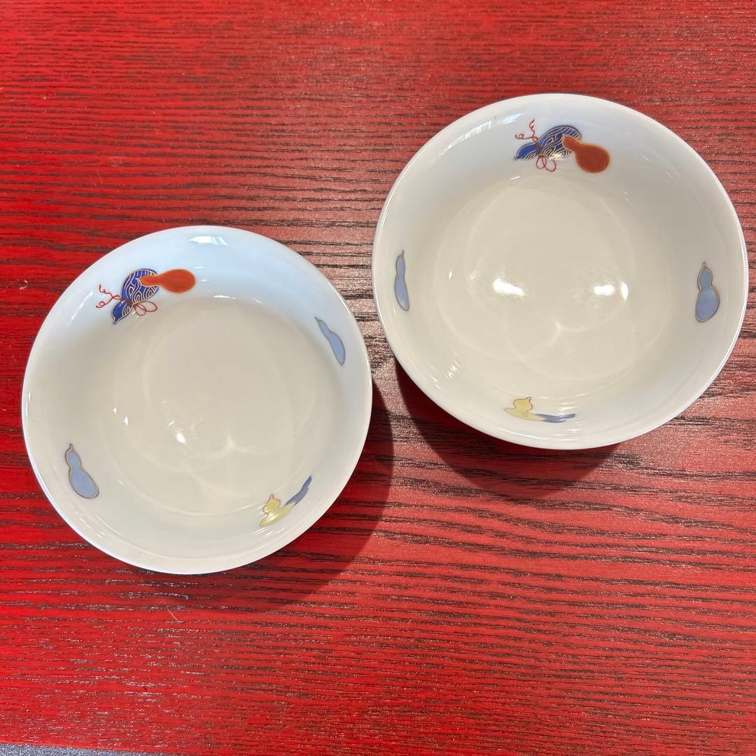 深川製磁　百年庵　金彩赤絵瓢箪模様の夫婦飯碗 2個セット