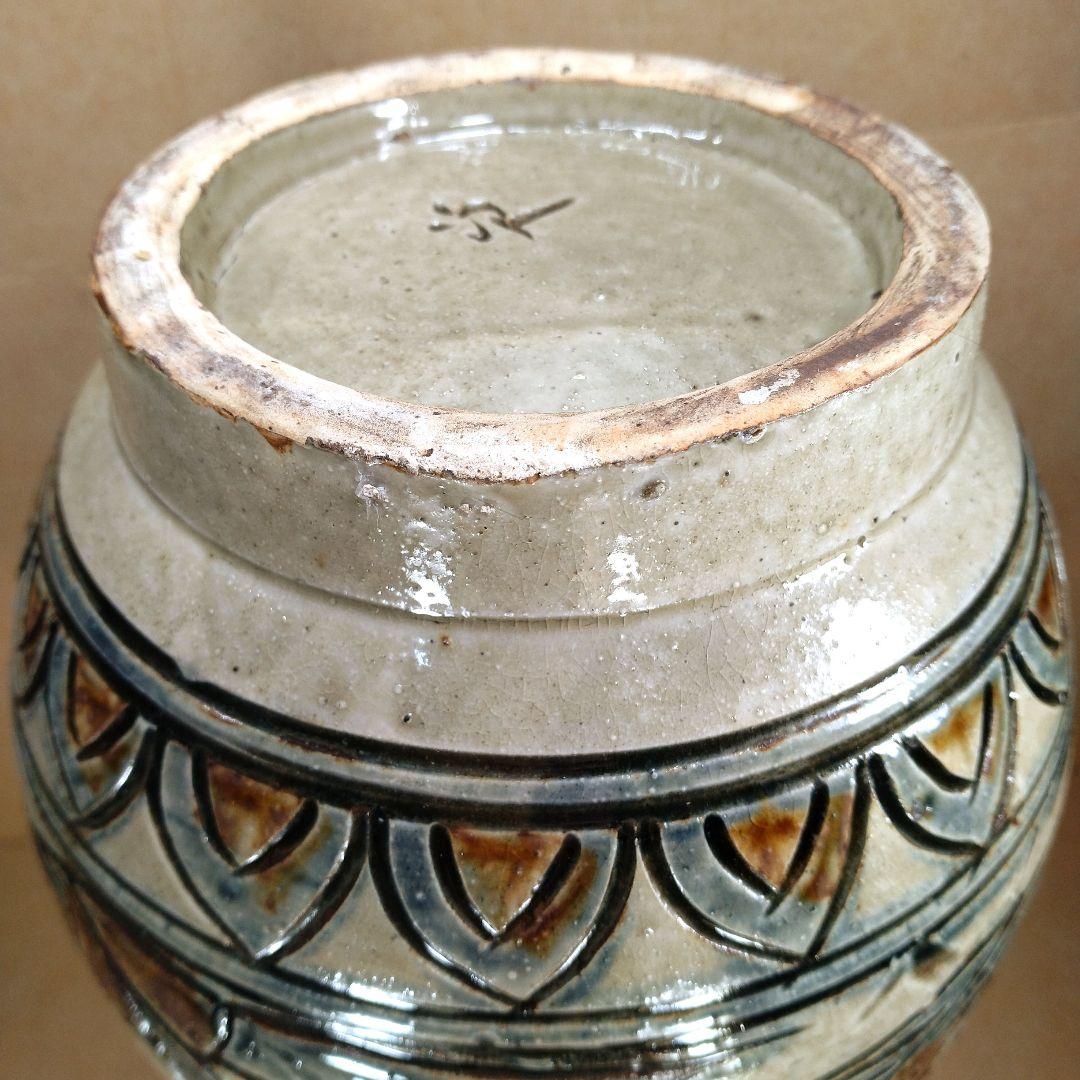 りおくん専用【本物保証】金城次郎 海老魚紋花瓶(海老2魚2）共箱 栞人間国宝美品