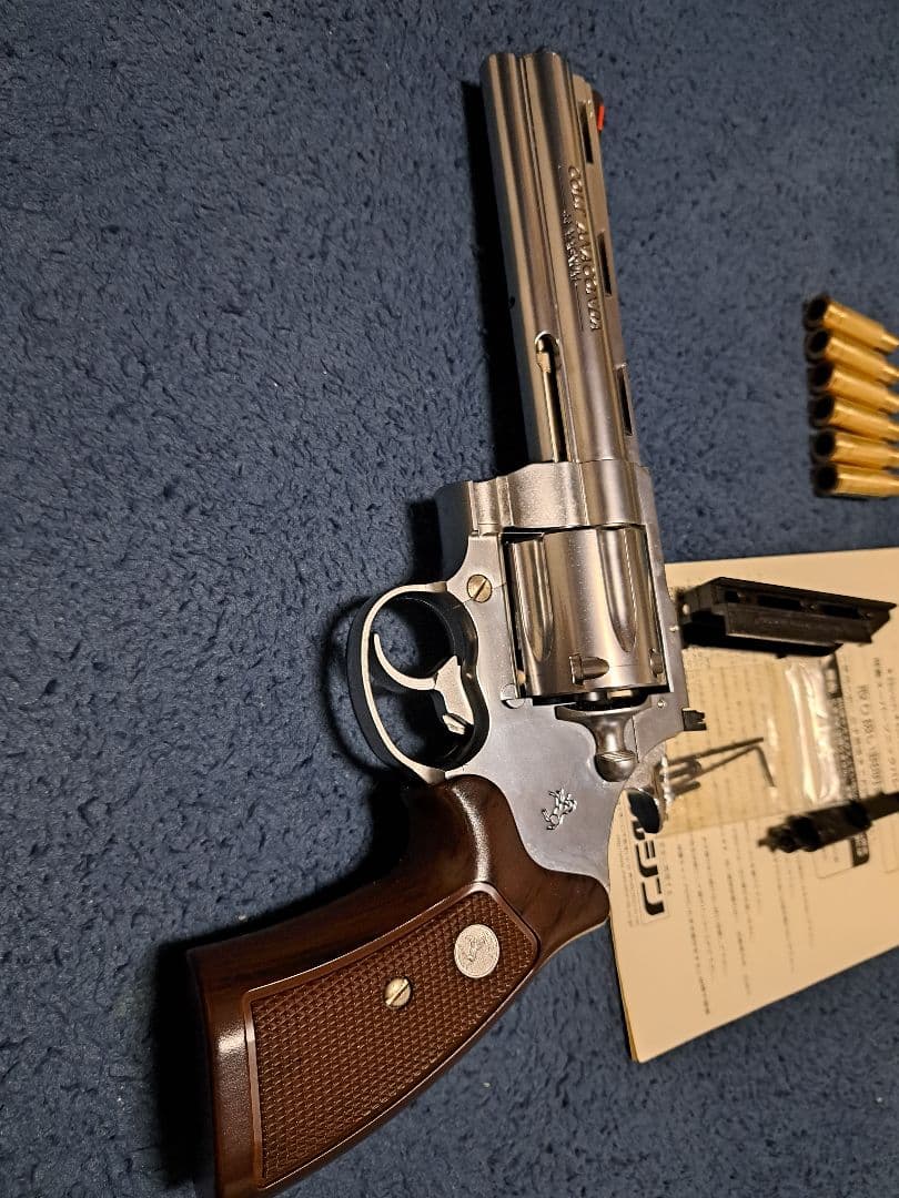 コルト・アナコンダ 44 マグナム マキシ 6インチ　8ミリBB マルシン