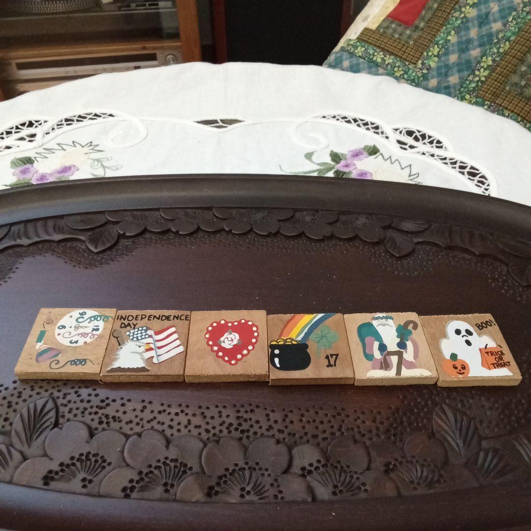 お値下げ木製カレンダー 　 村の風景　アメリカ製　ハンドメイド