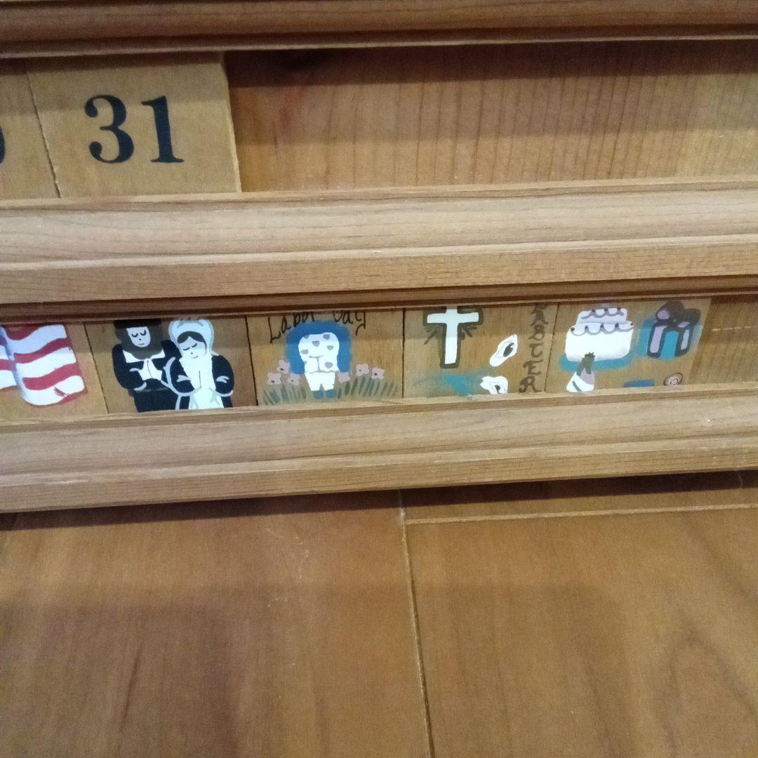 お値下げ木製カレンダー 　 村の風景　アメリカ製　ハンドメイド