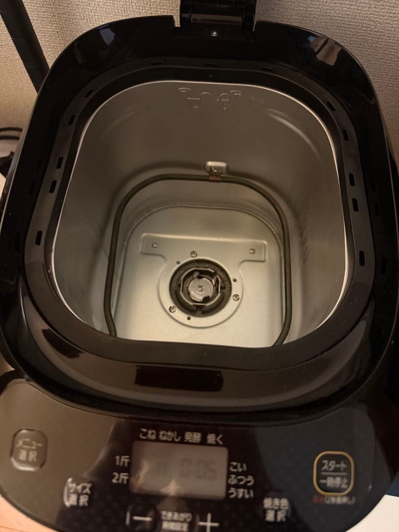 2025年製　アイリスオーヤマ　ホームベーカリー