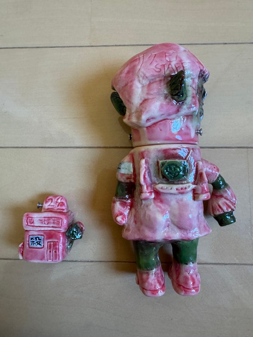 ミライロウマンドウ　サケビのスタッフ4期