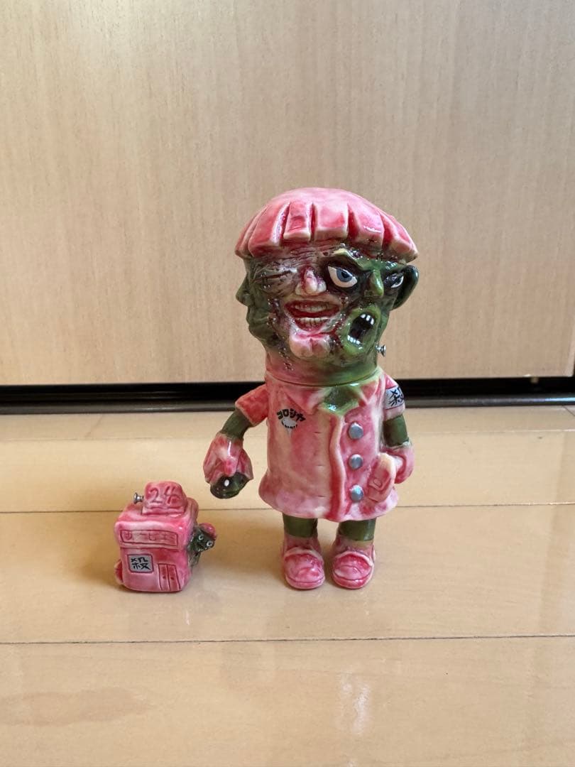 ミライロウマンドウ　サケビのスタッフ4期