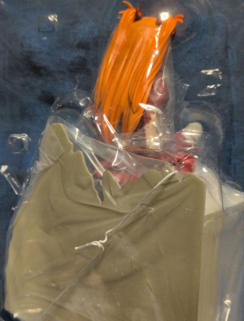 エヴァンゲリオン　ゴスロリ　アスカ　赤サンタ帽子付きフィギュア