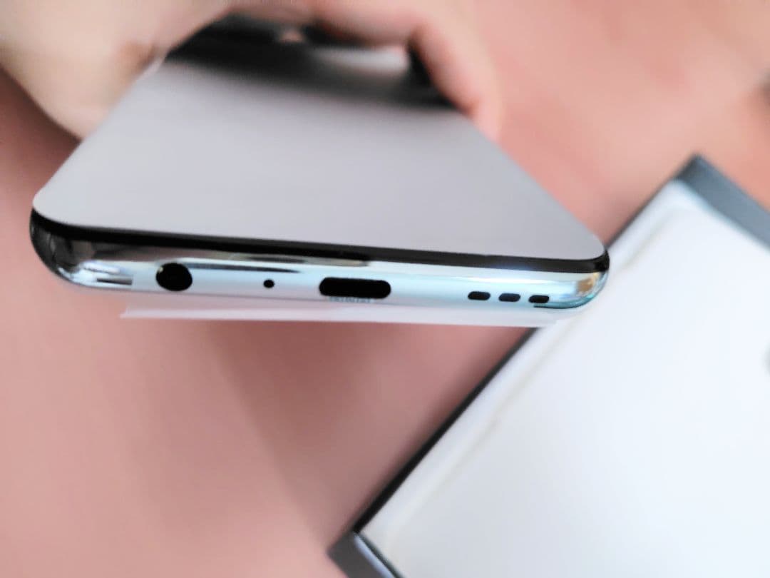 美品・箱付　Oppo Reno5A アイスブルー Simフリー版 Redmi