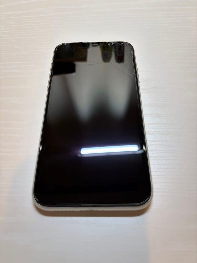 Apple iPhone11 ホワイト　128GB アイフォン 本体