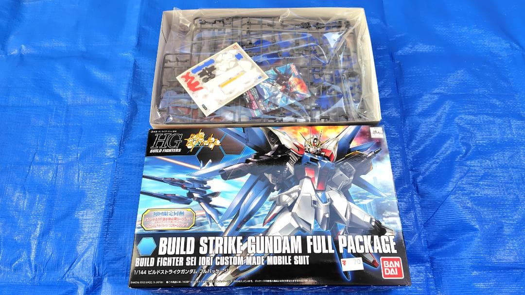 【ガンプラ】　ガンダムHG　セブンイレブンカラーほか　まとめ売り