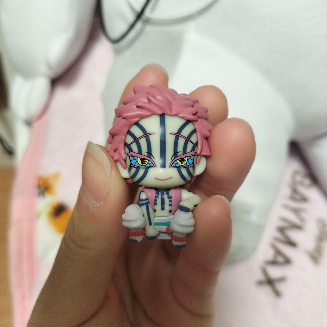 鬼滅の刃　ちょこっとひっかけフィギュア　ぷち　猗窩座　あかざ