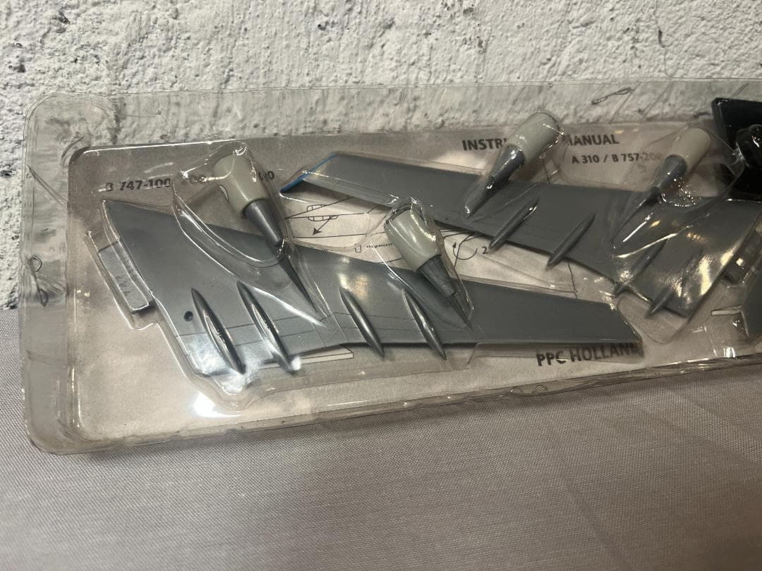 ANA ポケモンジェット 2000　B747-400 JA8962