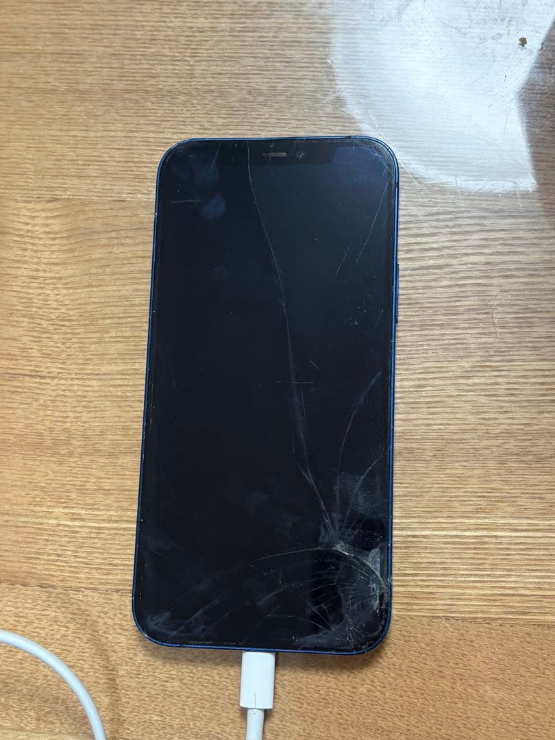 Apple iPhone 12 ブルー