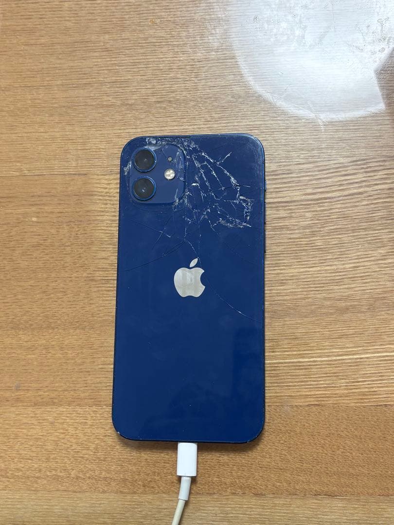 Apple iPhone 12 ブルー