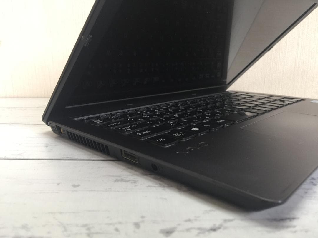 SONY VAIO VJS111D 11.6型　軽量・コンパクトノートパソコン