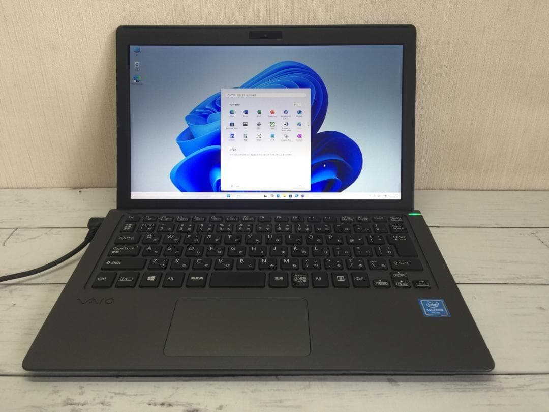 SONY VAIO VJS111D 11.6型　軽量・コンパクトノートパソコン