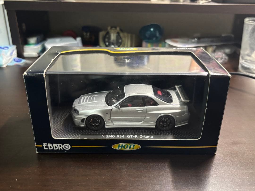 エブロ1/43 日産ニスモR34 GT-R Zチューン