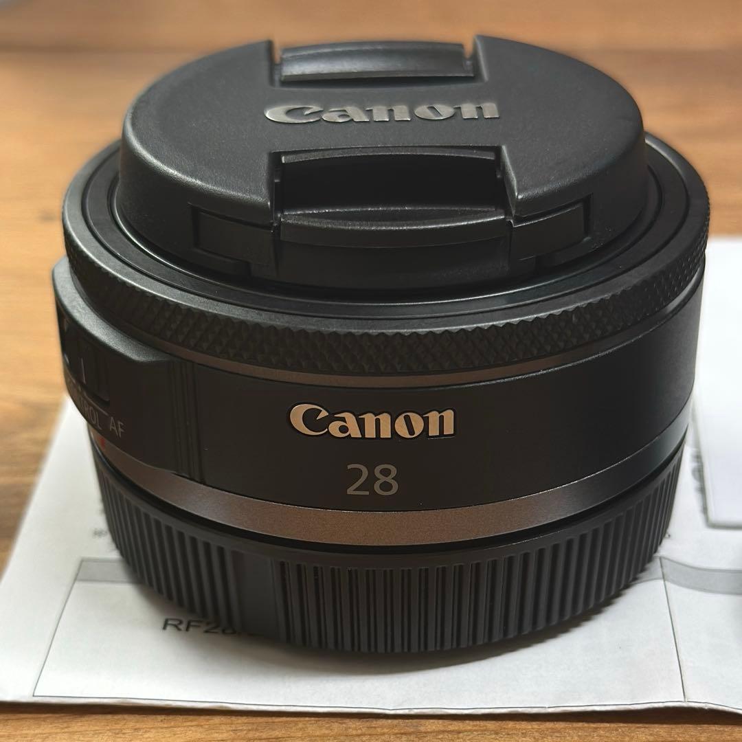 Canon キヤノンRF28mm F2.8 STM + 純正レンズフード