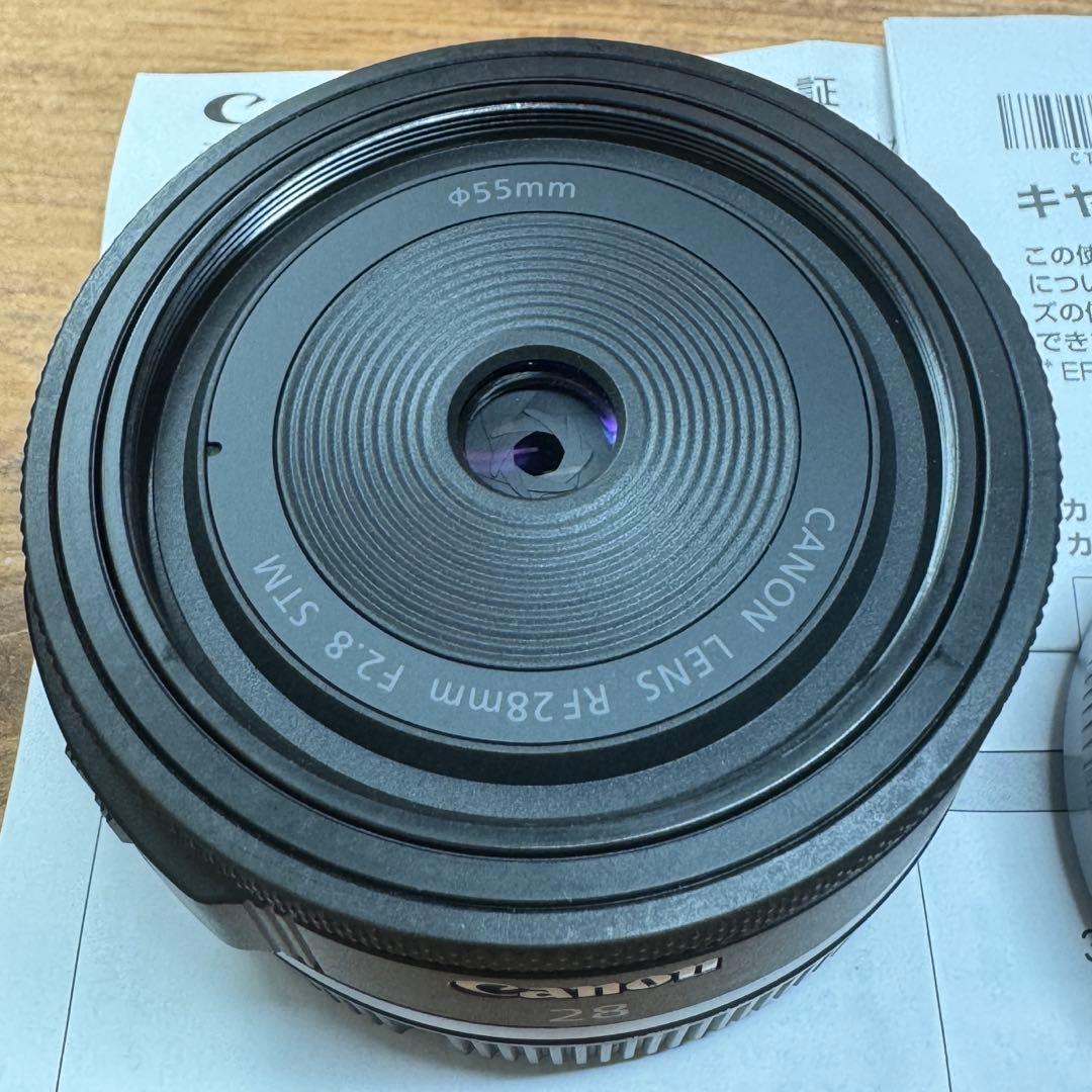 Canon キヤノンRF28mm F2.8 STM + 純正レンズフード