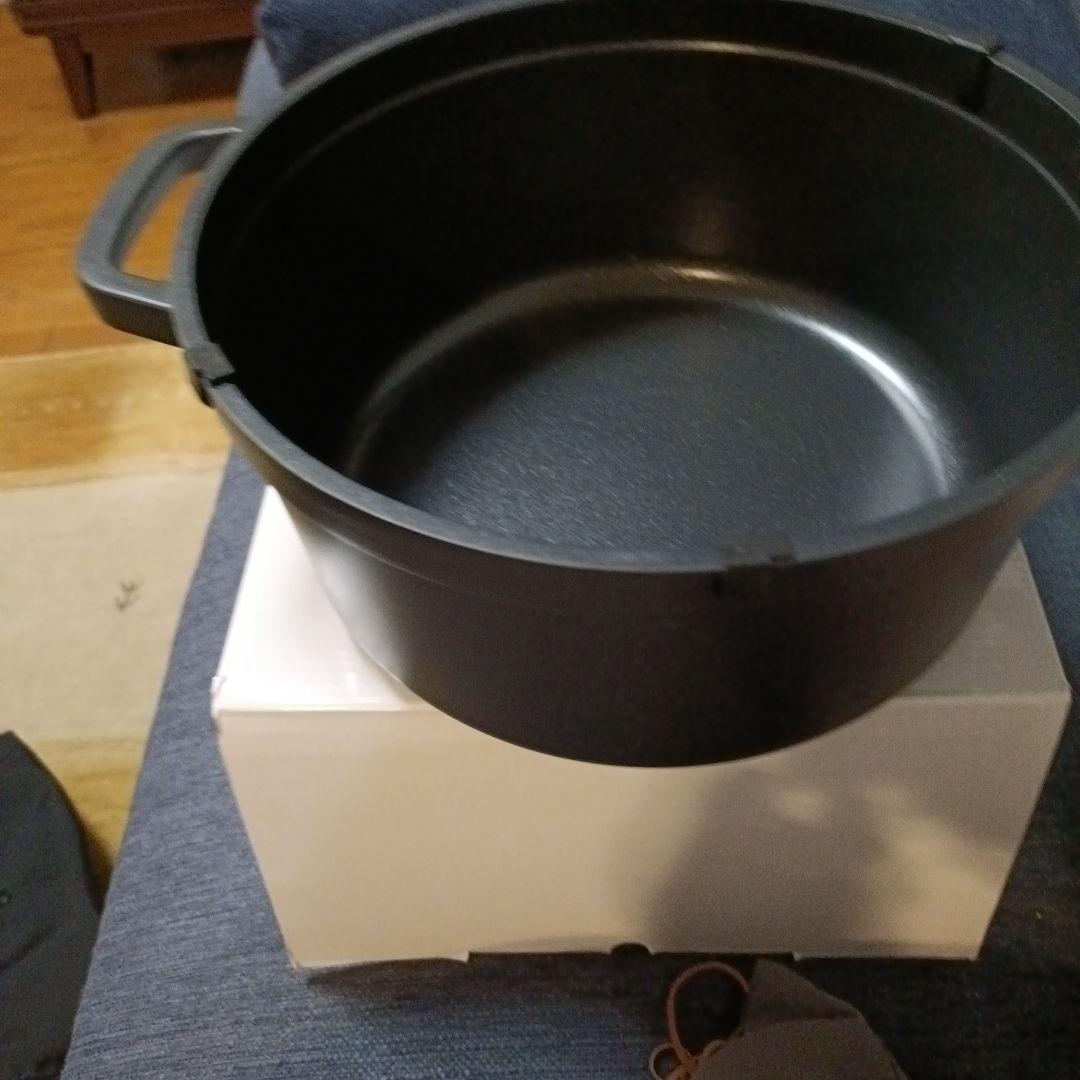 お値下げ！IH対応　ヌークス 無水調理鍋 24cm