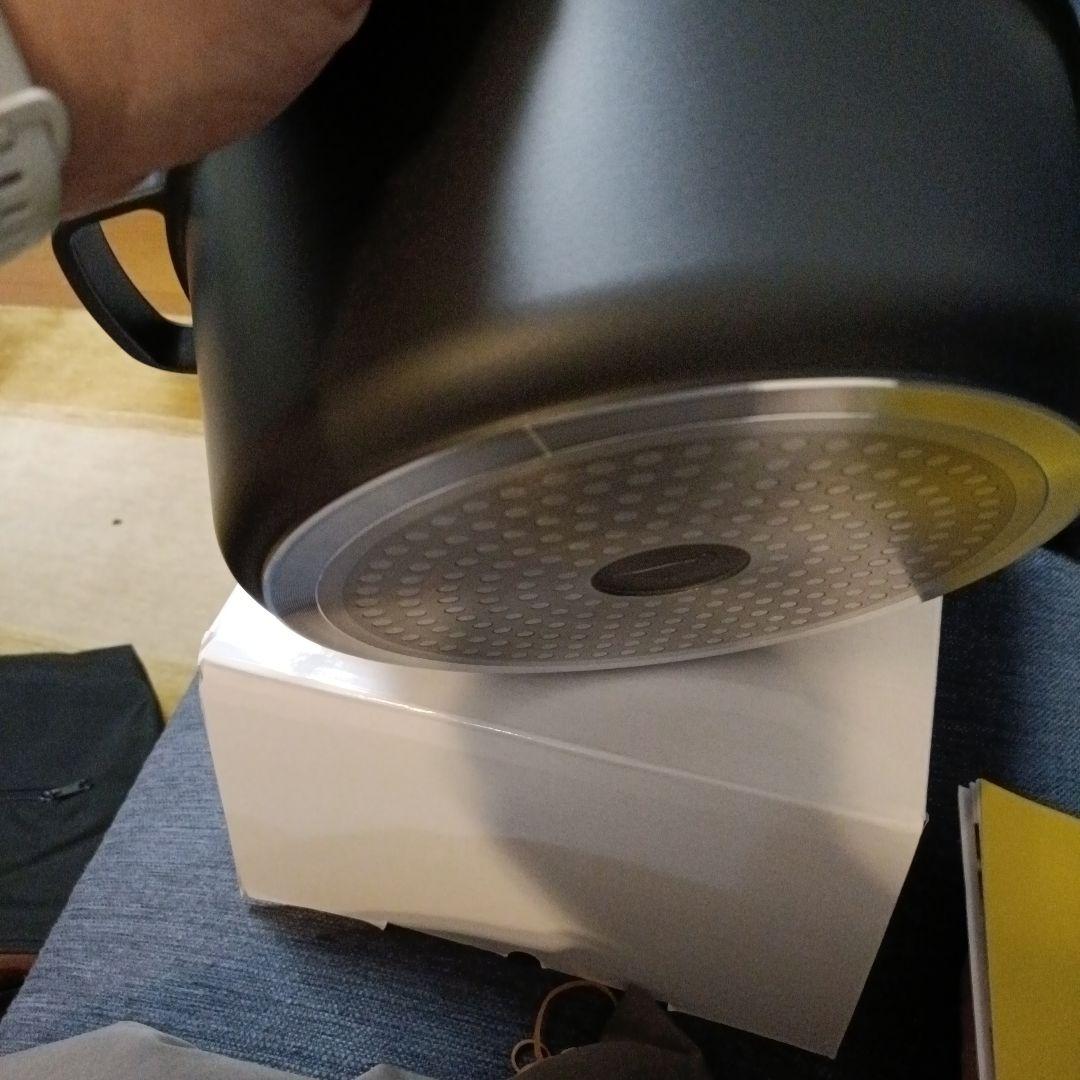 お値下げ！IH対応　ヌークス 無水調理鍋 24cm