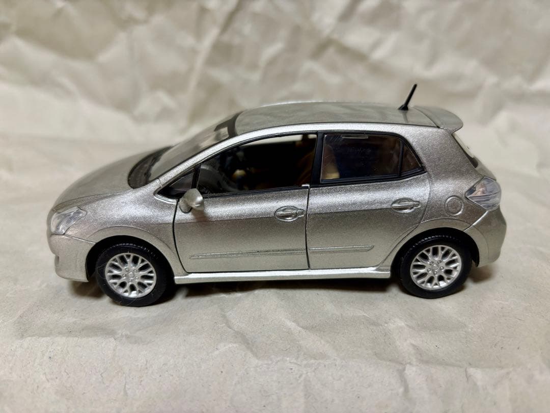 ブレイド前期　カラーサンプル ミニカー　シルバーメタリック　専用箱付