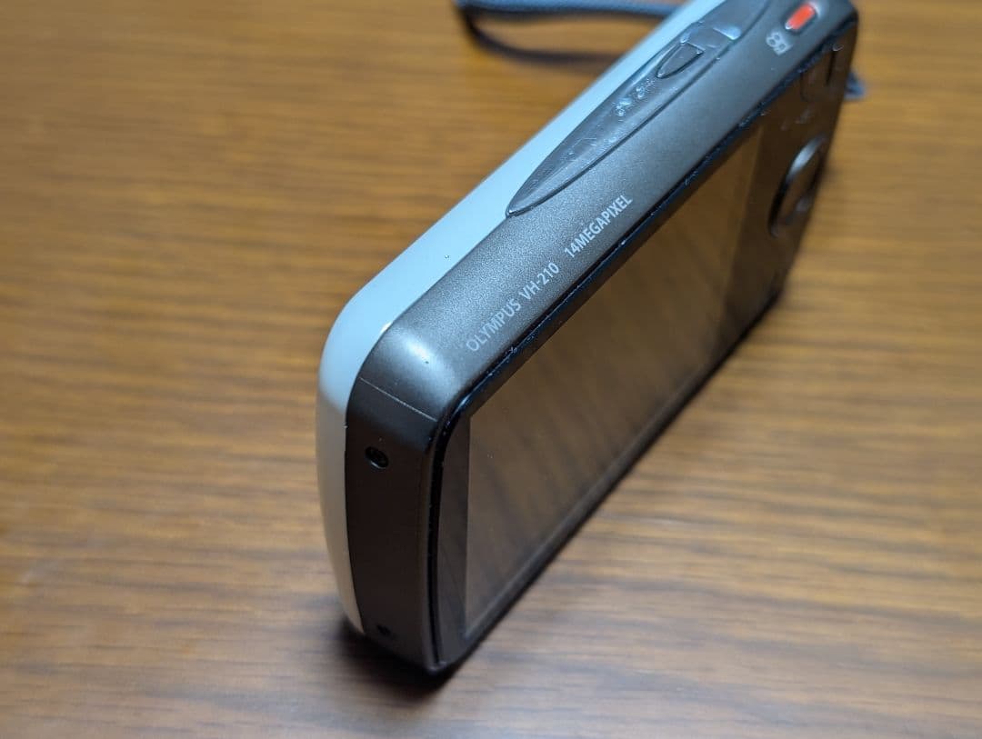 OLYMPUS VH-210 ホワイト コンパクトデジタルカメラ