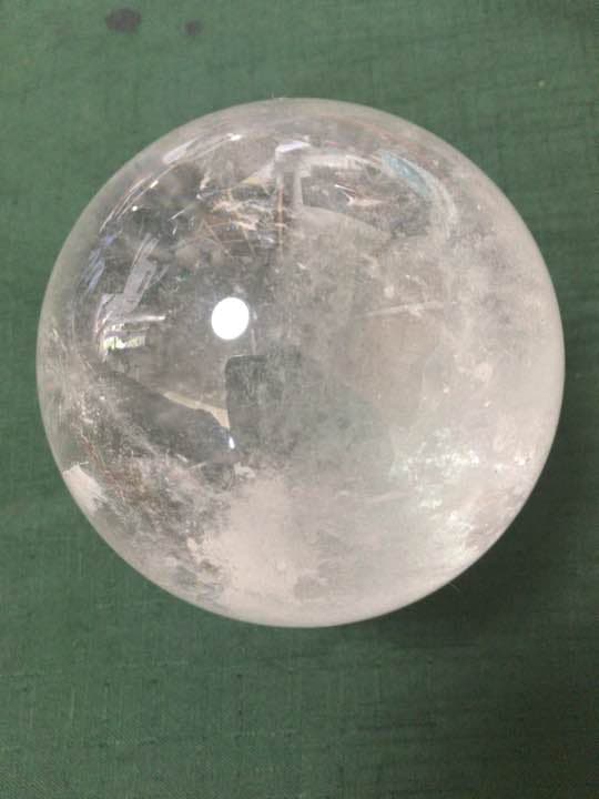 大特価 天然水晶玉(レインボーあり)798ｇ直径80ミリ
