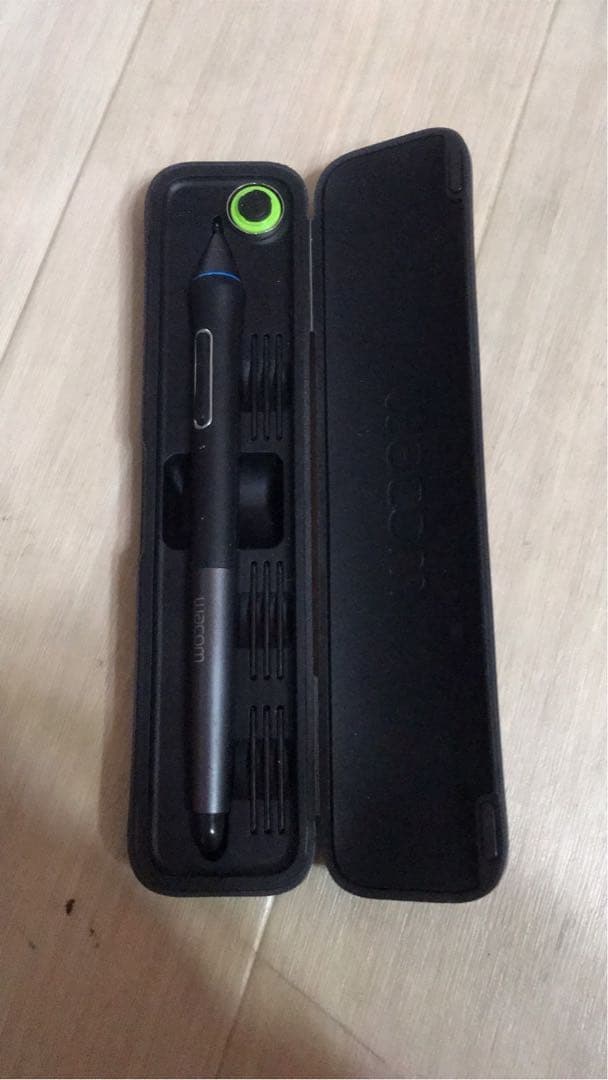 ワコム 液タブ 13.3フルHD Cintiq 13HD DTK-1301/K0