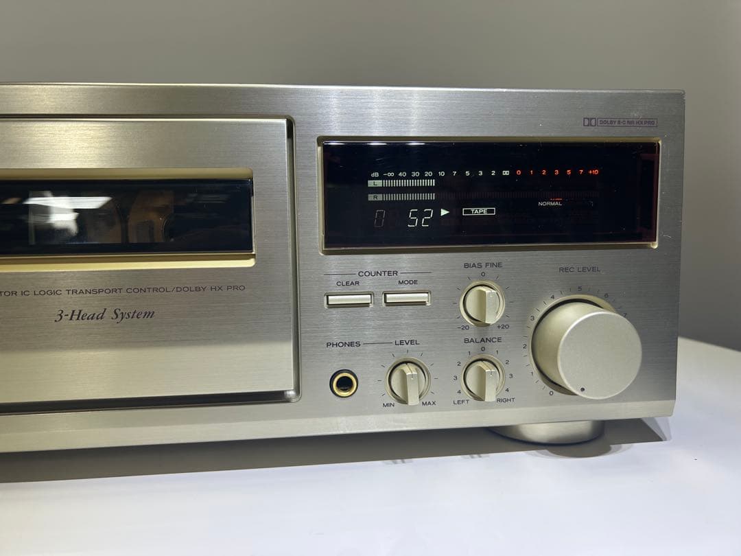 TEAC V-1050 カセットデッキ　【見直し再出品】