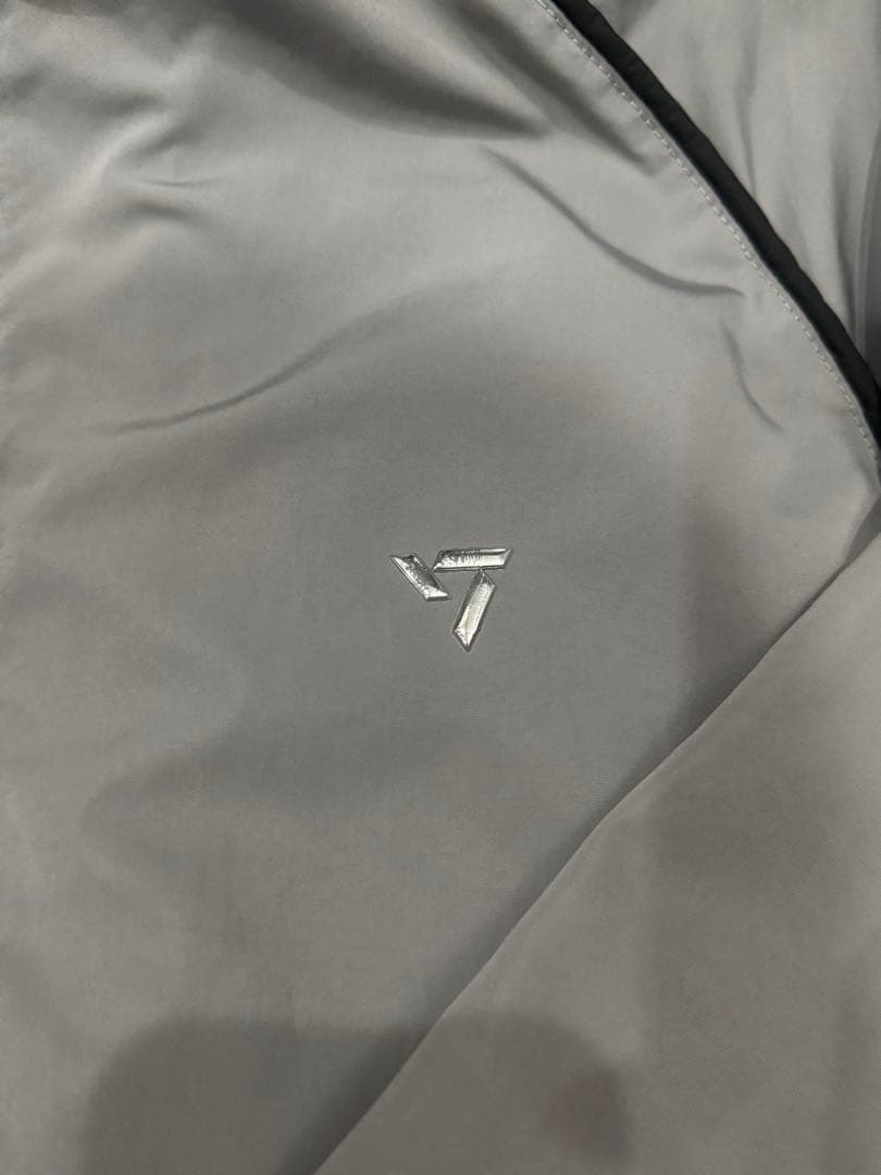 SEVENTEEN FOLLOWAGAIN UVカットジャケットグレー Mサイズ