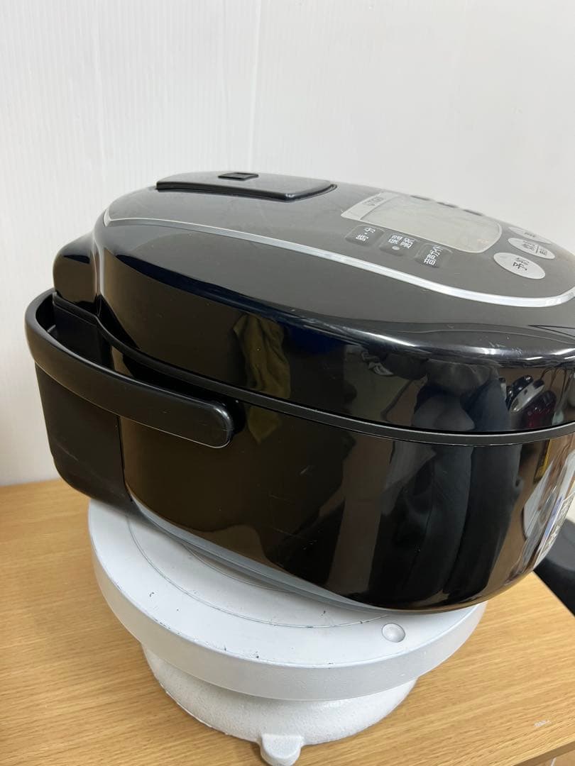 タイガー 土鍋IH炊飯ジャー JKN-R100 1.0L ブラック2014年製