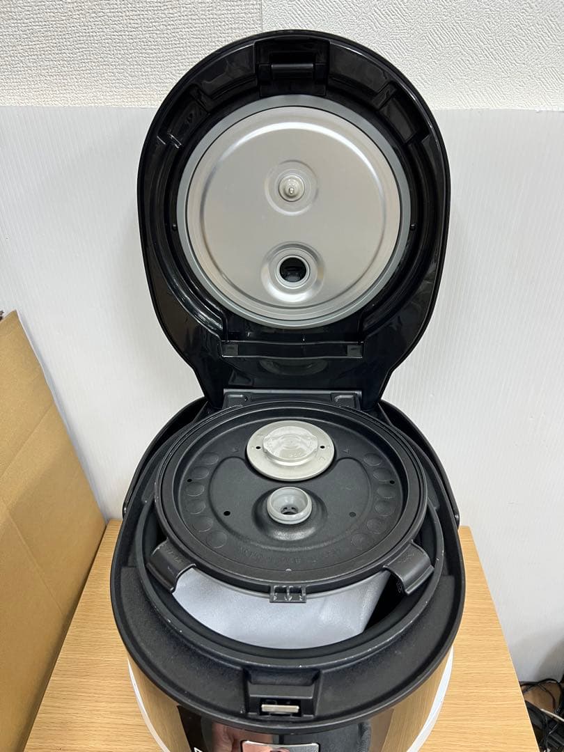 タイガー 土鍋IH炊飯ジャー JKN-R100 1.0L ブラック2014年製