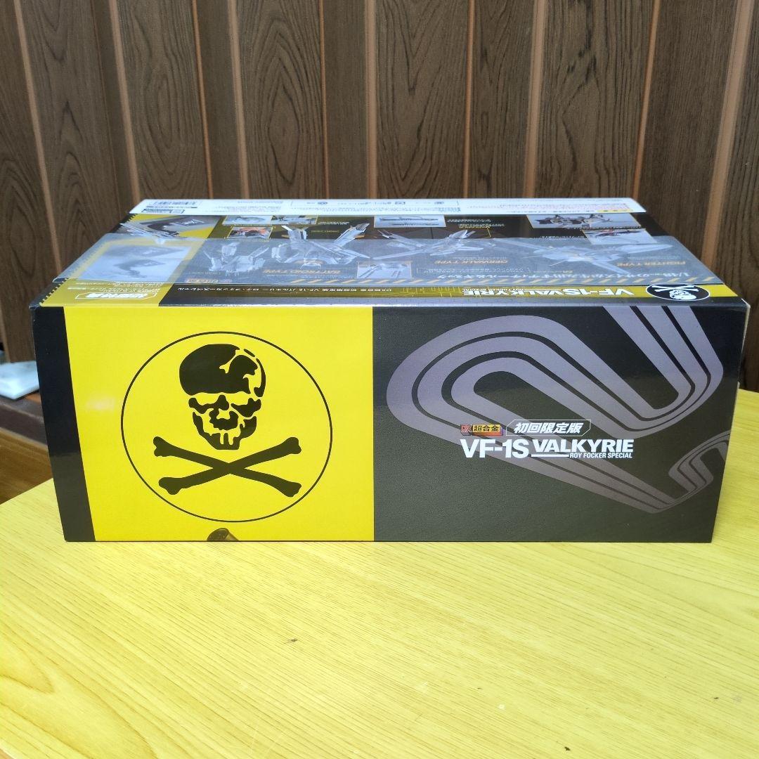 DX超合金初回限定版VF-1S バルキリー ロイ・フォッカースペシャル