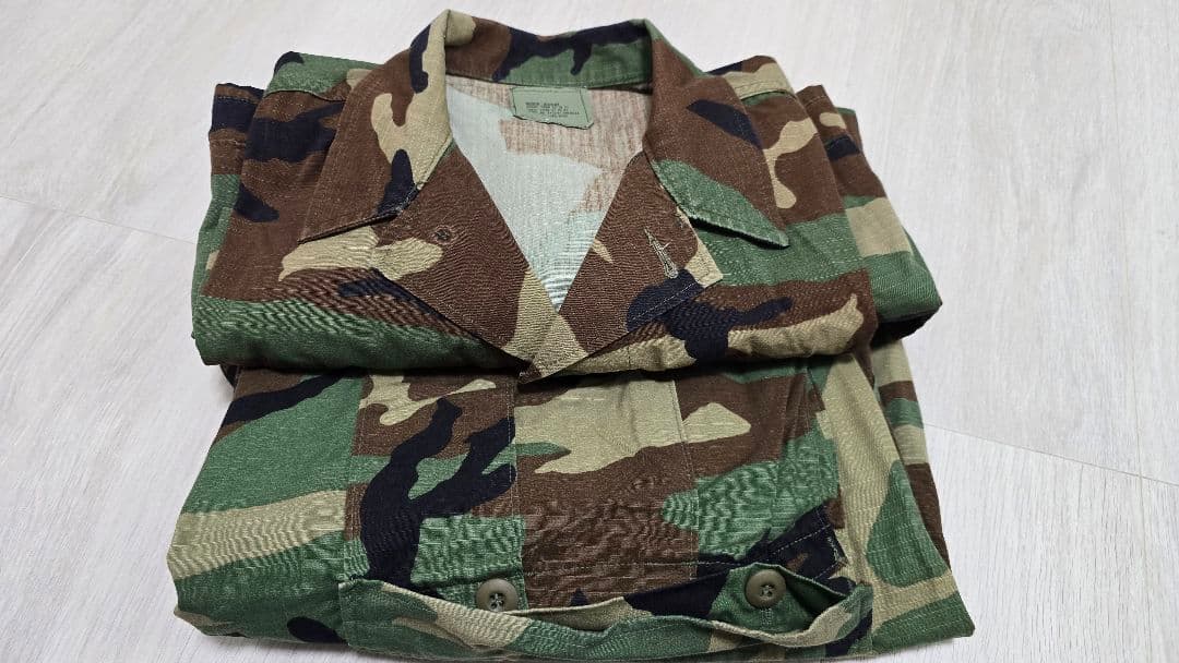 アメリカ海兵隊払下げ　ウッドランドBDU上下