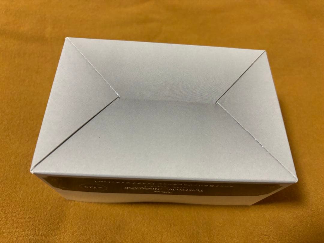ツイステッドワンダーランド ツイステ プラチナジャケット 缶バッジ 未開封box