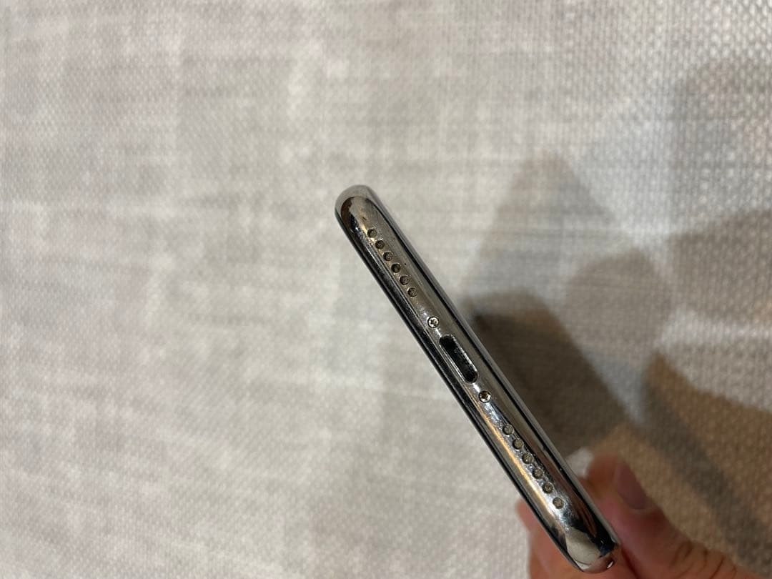 Apple iPhone X シルバー　256GB 本体